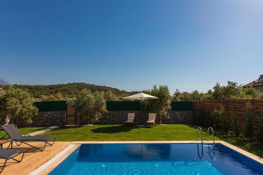 Villa Zeytin Havuzlu Jakuzili Fethiye Bagian luar foto
