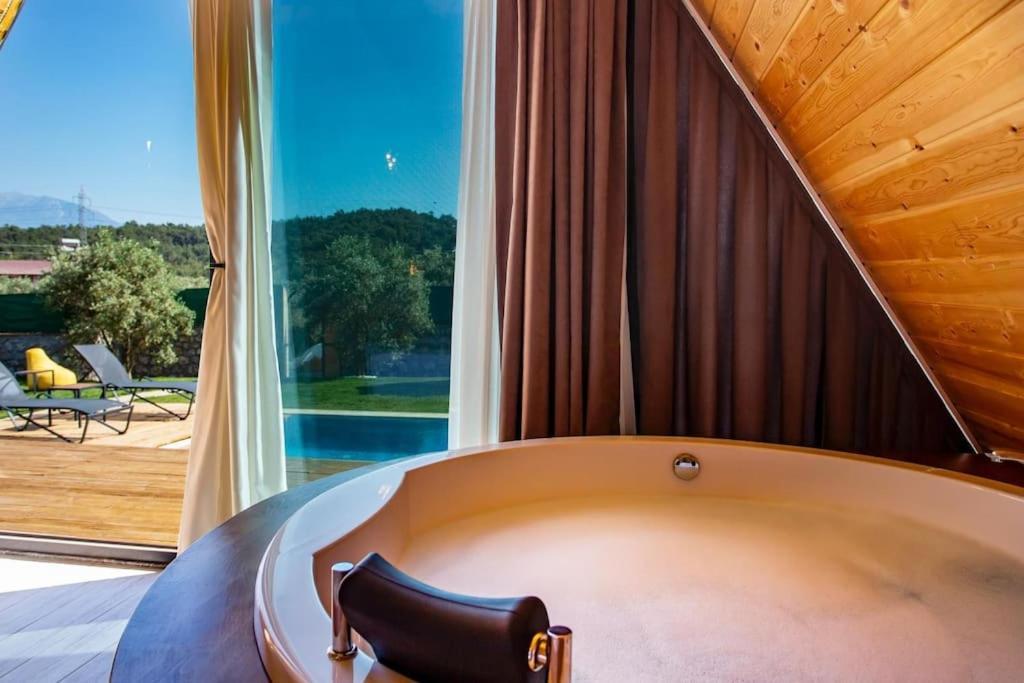 Villa Zeytin Havuzlu Jakuzili Fethiye Bagian luar foto